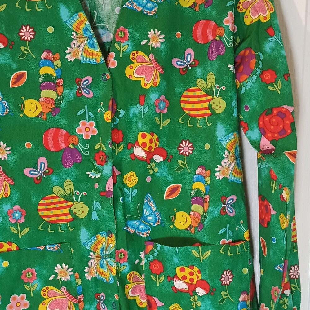 Melrose May-Hill/Scrub Top/Jacket/Women S/Green Sparkly Bugs Print - Picture 7 of 8